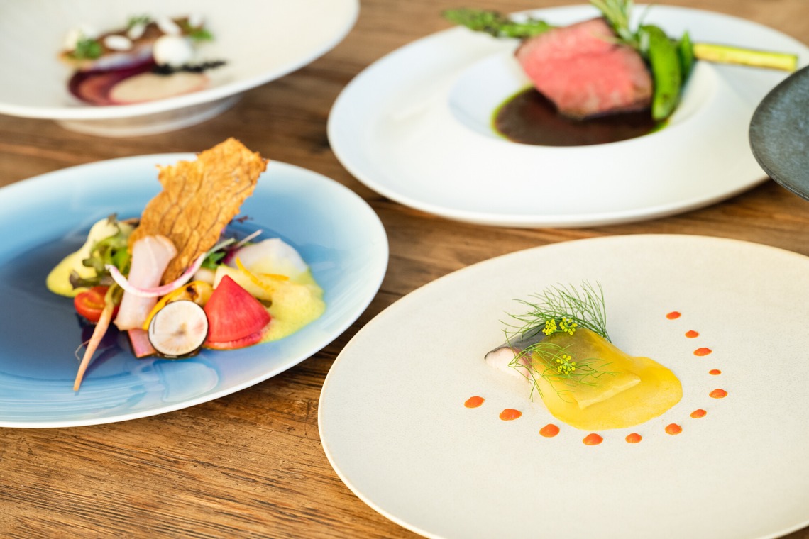 uno e creative act.が撮影した「素材にこだわるレストランのウェディングコース料理」の写真