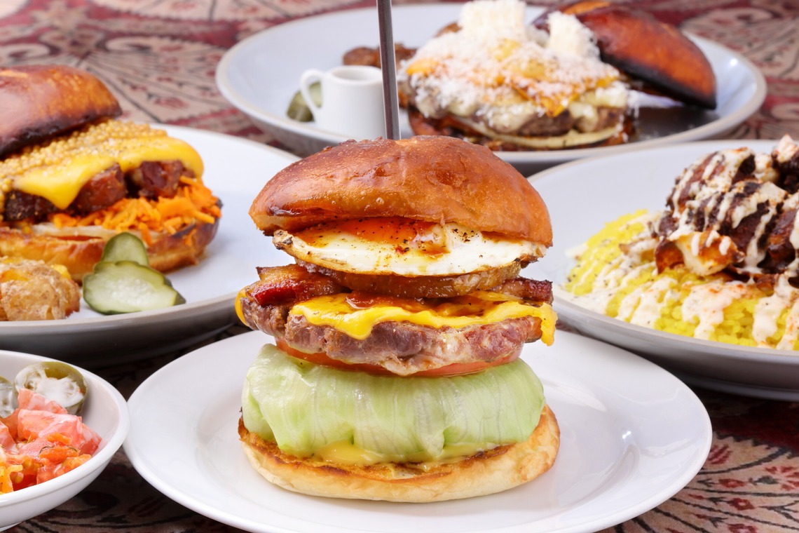 森安　照が撮影した写真のアルバム「ドッグ・サンドウィッチ・バーガー・ドリンク」