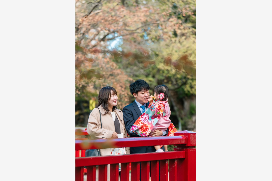 須田桃加が撮影した「護国神社七五三」の写真