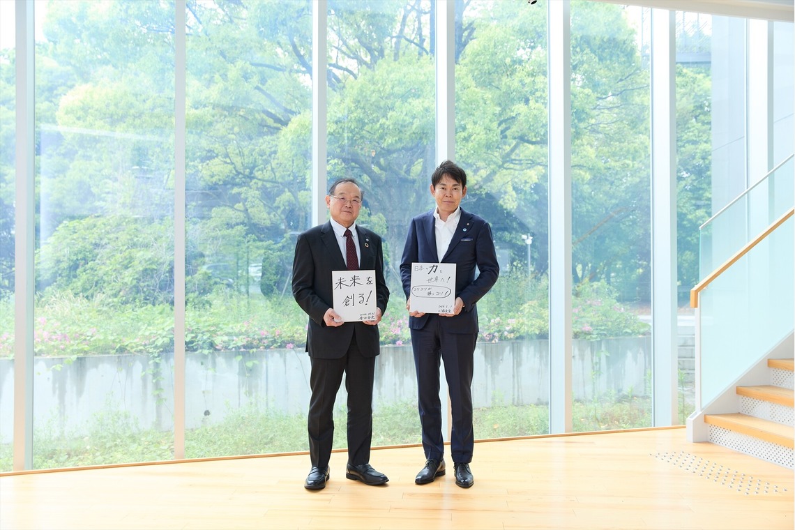 SHO HASEGAWAが撮影した写真のアルバム「大阪大学教授・アース製薬社長対談インタビュー」