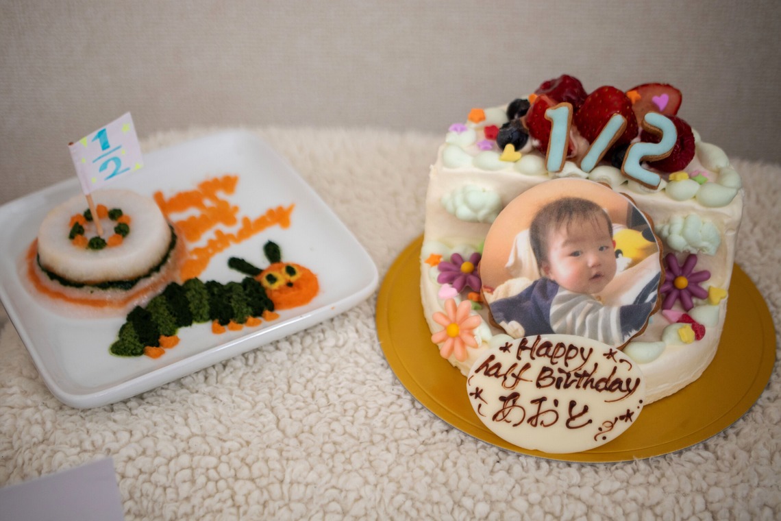 岩坪眞一郎が撮影した「誕生日記念撮影」の写真