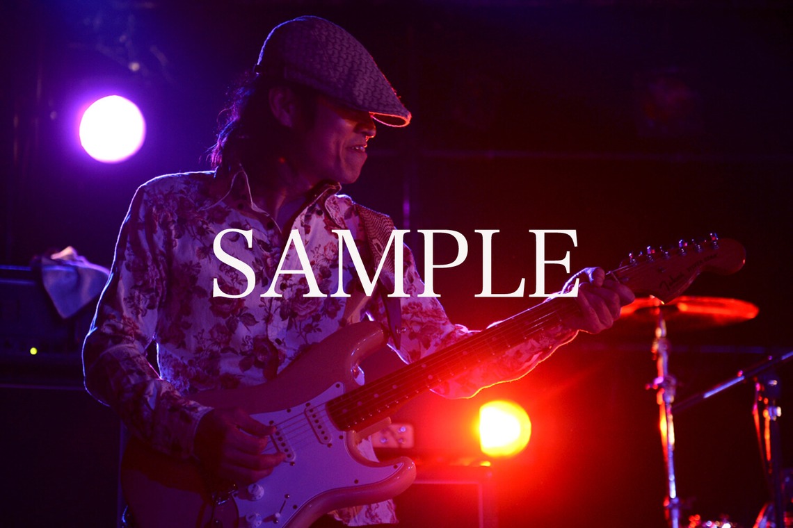 TOKOが撮影した写真のアルバム「速写」