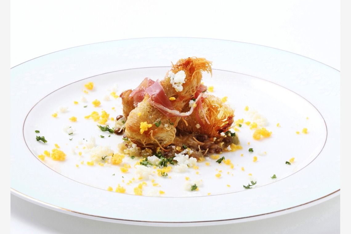 森安　照が撮影した写真のアルバム「ホテル・レストラン（料理・ワイン・シャンパン・シェフ・ホールスタッフ・内観・イメージカット）」