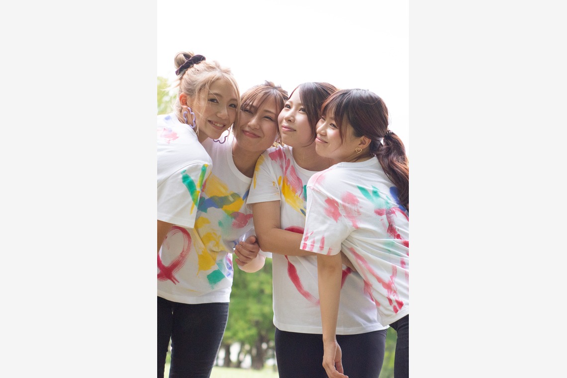 出張撮影　ラブフォト•ブーケが撮影した写真のアルバム「ペインティング＆マタニティフォト　東公園」