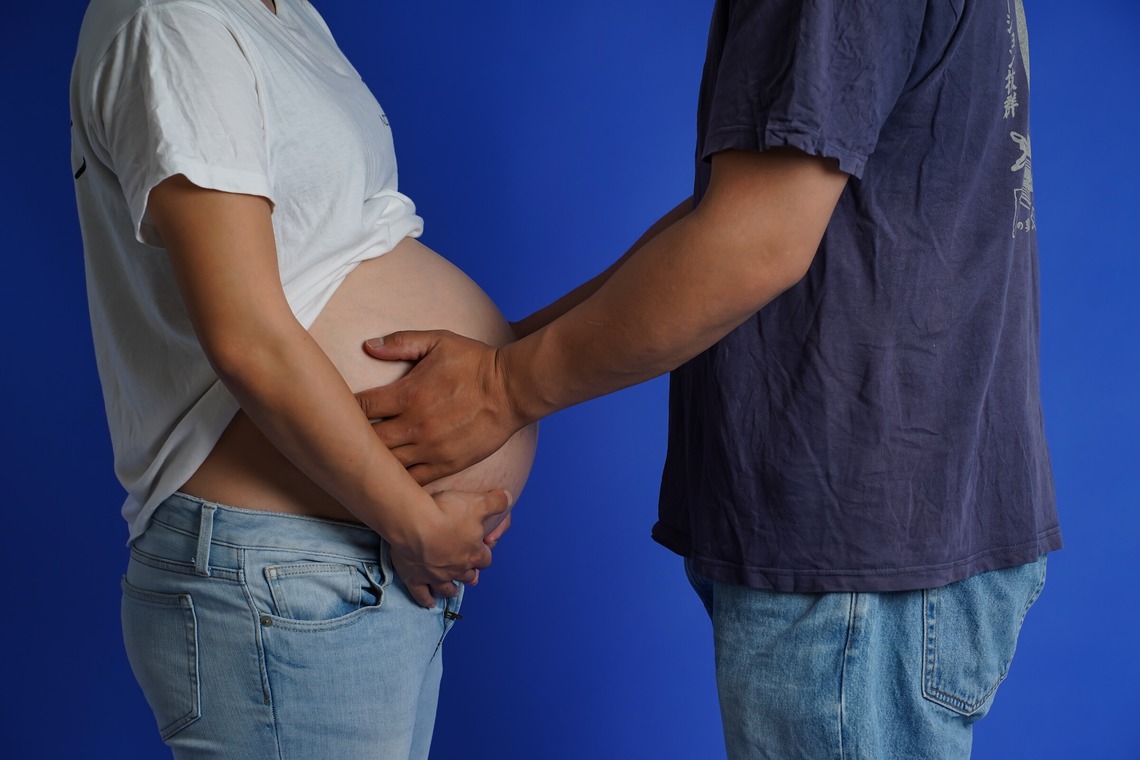 スタジオ　まるが撮影したマタニティフォトのアルバム「スタジオにてマタニティフォト」