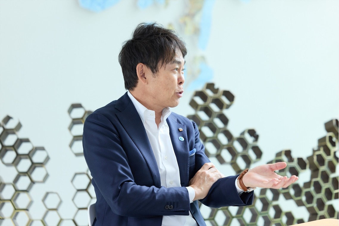 SHO HASEGAWAが撮影した写真のアルバム「大阪大学教授・アース製薬社長対談インタビュー」