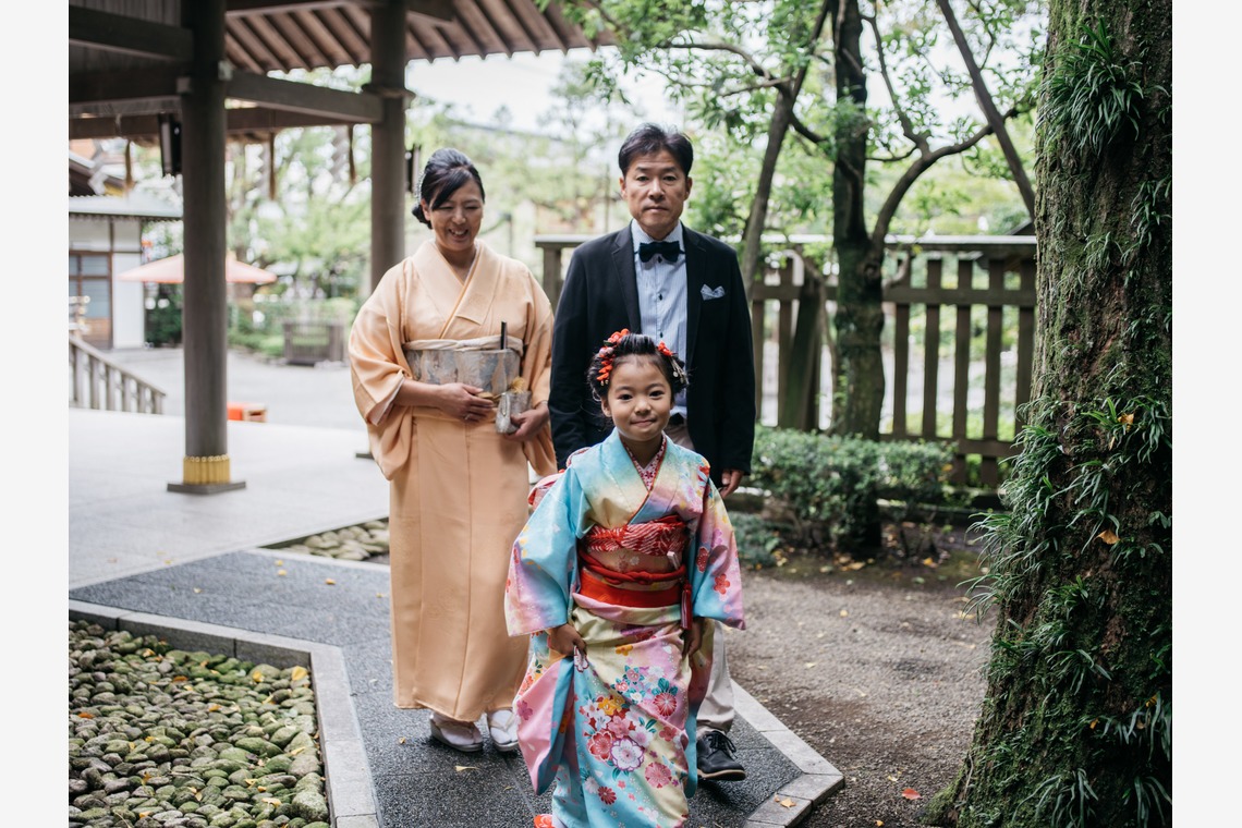 植村由理が出張撮影した家族写真(キッズ,ベビーフォト)などが写った「七五三　＠神明社　横浜」の家族写真