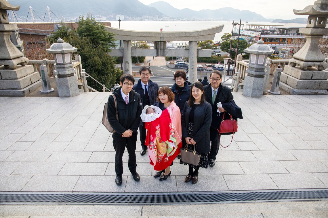 岩坪眞一郎が撮影した写真のアルバム「初宮参り」