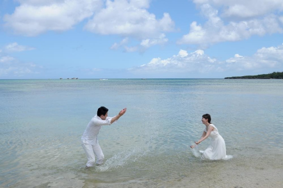 Avenir（山宮 敏明）が撮影した「海の中でフォトウェディング」の写真