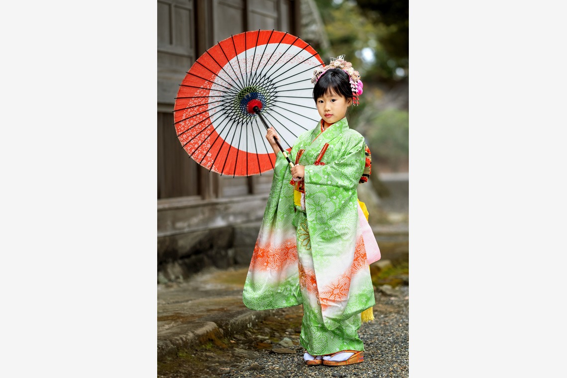 中村將一写真事務所が撮影した写真のアルバム「七五三」