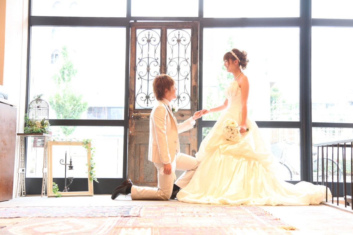 ウェディングアベニューが撮影した「アトリエスタジオ　洋装」の写真