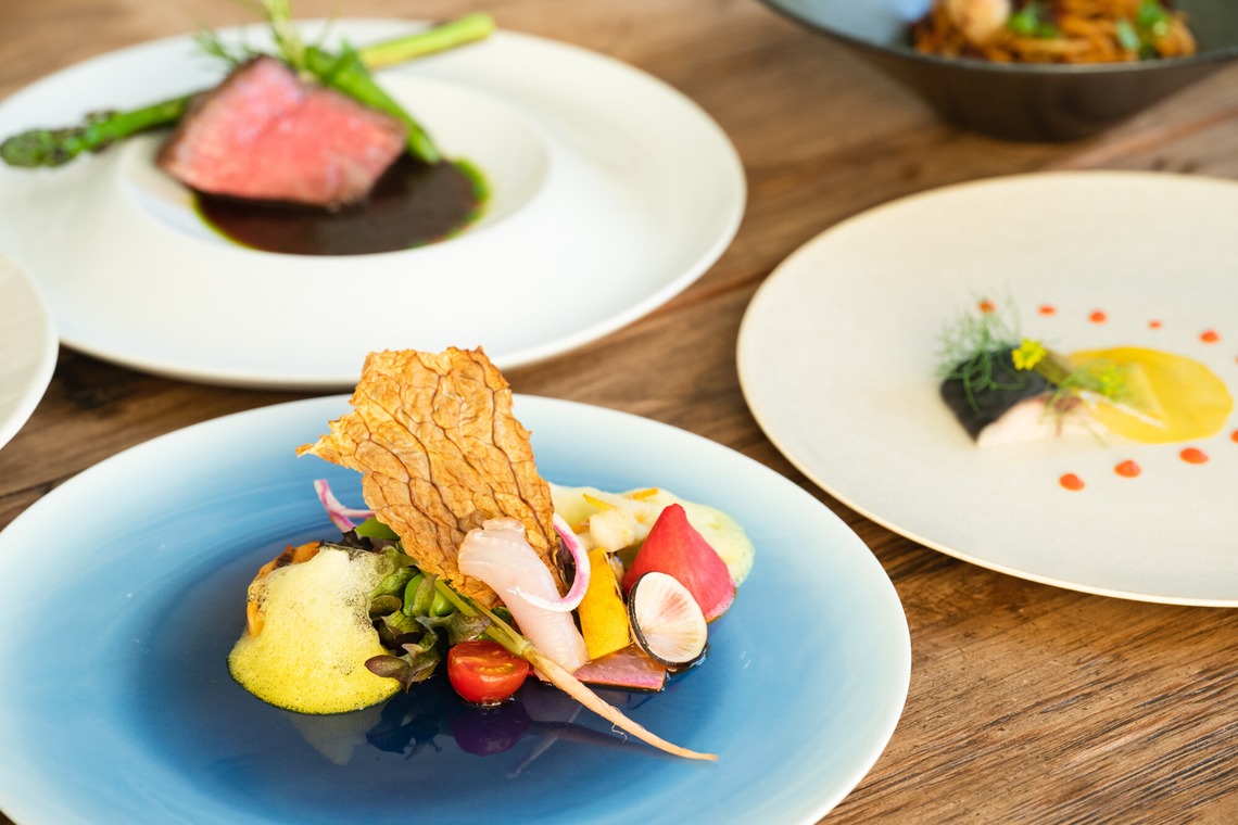 uno e creative act.が撮影した「素材にこだわるレストランのウェディングコース料理」の写真
