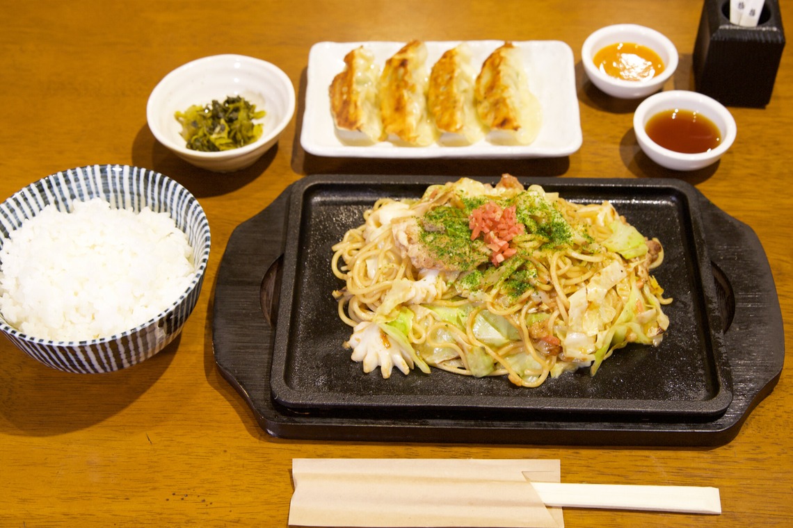 樋上　将太が撮影した写真のアルバム「焼そば専門店みなはれ」