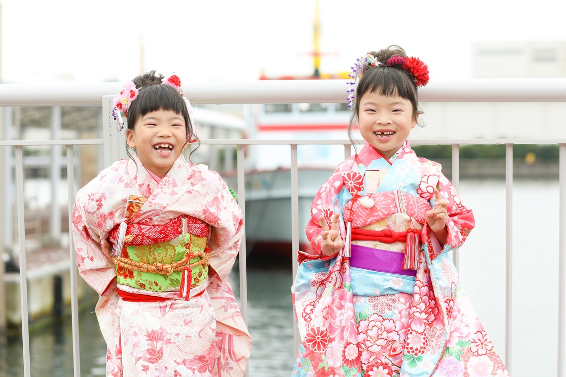 なかがわさとみが撮影した「双子ちゃん七五三＠千葉みなと」の写真