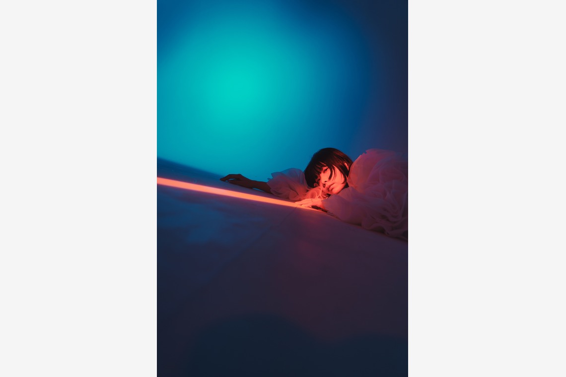 西浦隼翔が撮影した「スタジオポートレート」の写真