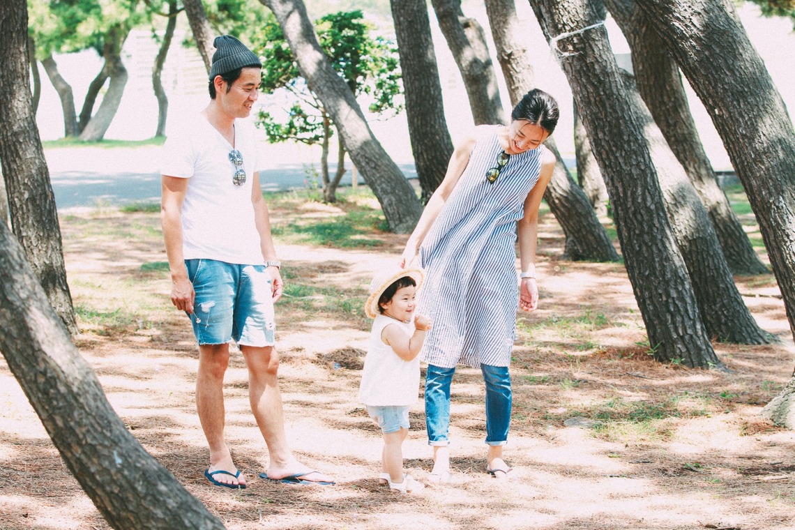 出張撮影HUG TIMEが撮影した写真のアルバム「家族写真〜湘南の海にて〜」