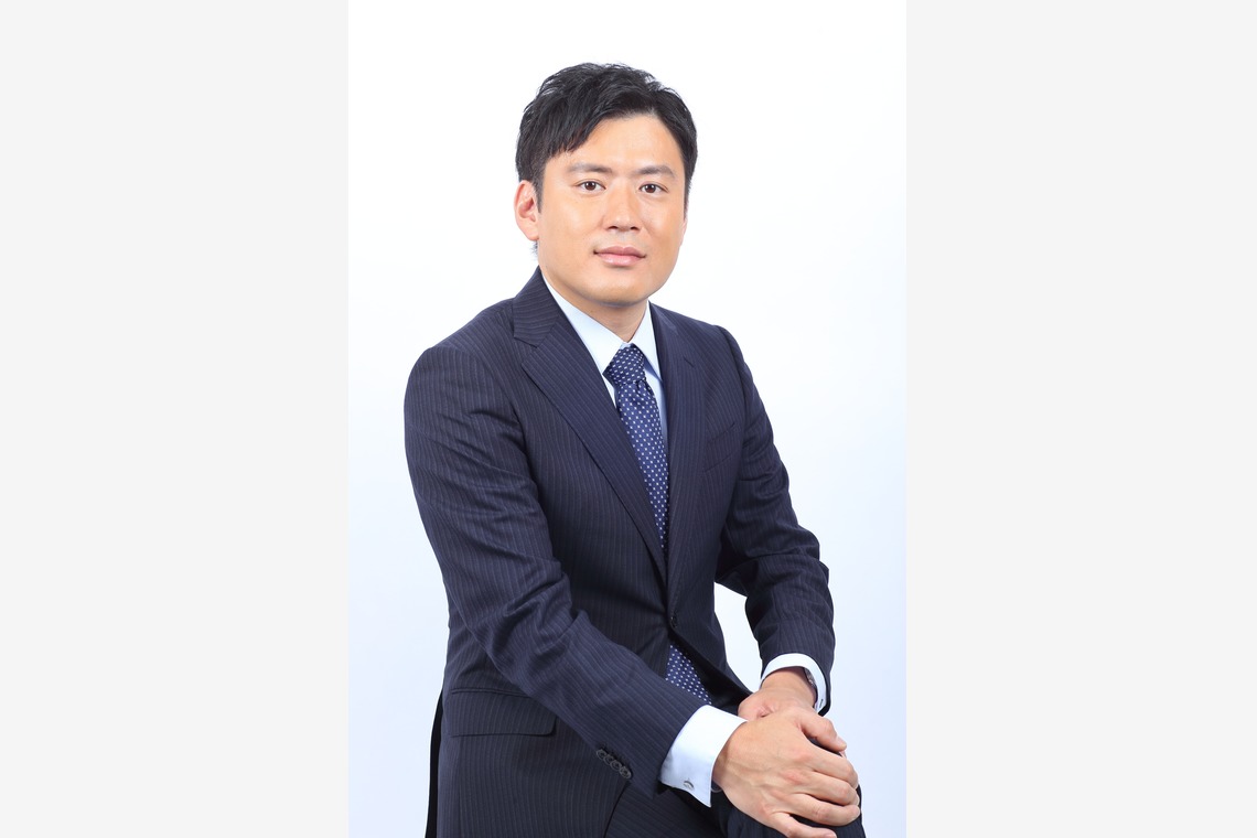 長谷部ナオキチが撮影した写真のアルバム「スタジオポートレート」