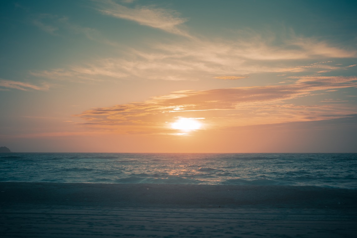 三橋宣貴が撮影した旅行先の記念撮影のアルバム「神津島旅行の思い出」