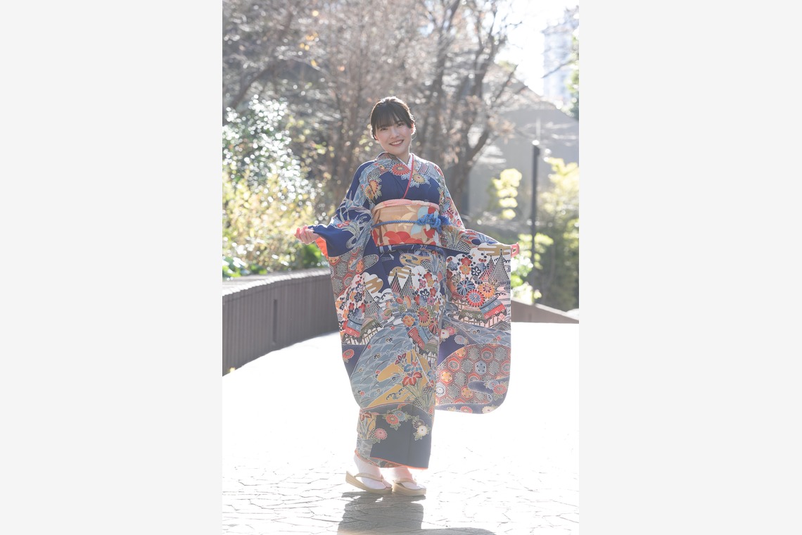 滝絵理香が撮影した写真のアルバム「成人」