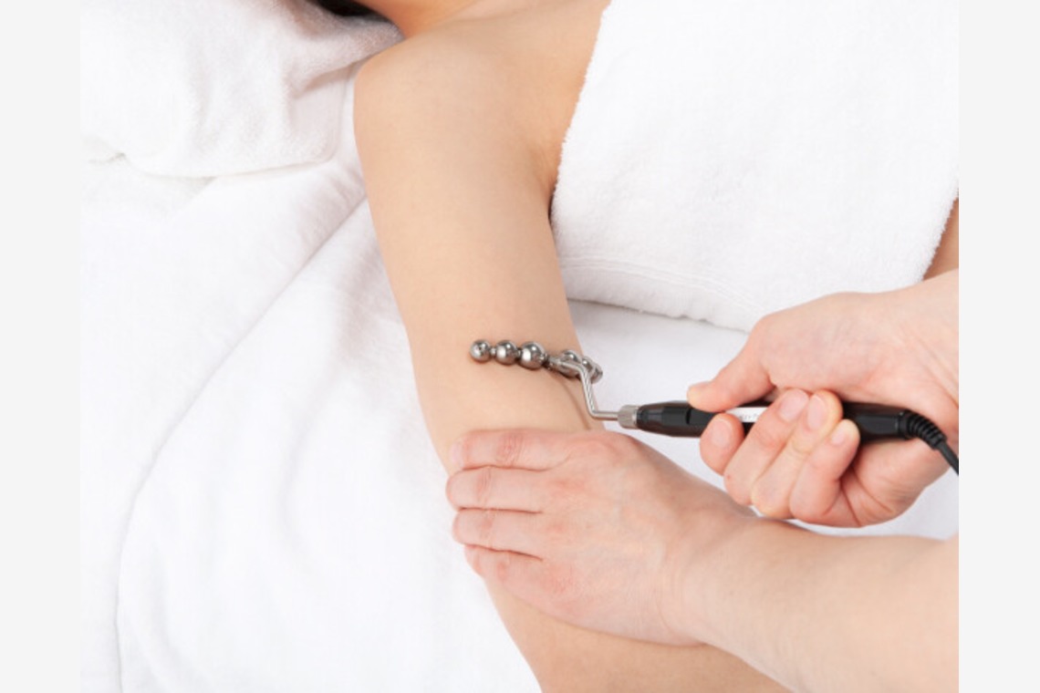 有限会社　澤田スタジオが撮影した「ビューティーサロン,施術、マッサージ」の写真