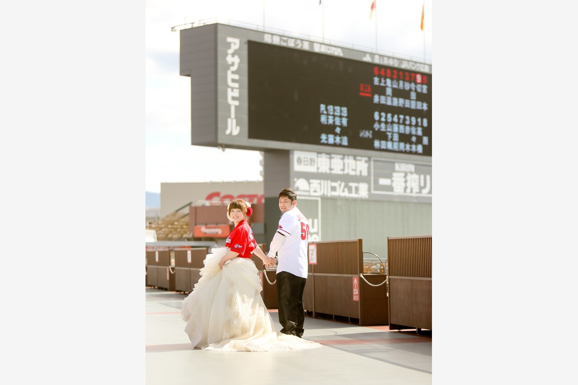 KIKIウェディングが撮影した写真のアルバム「マツダスタジアム」