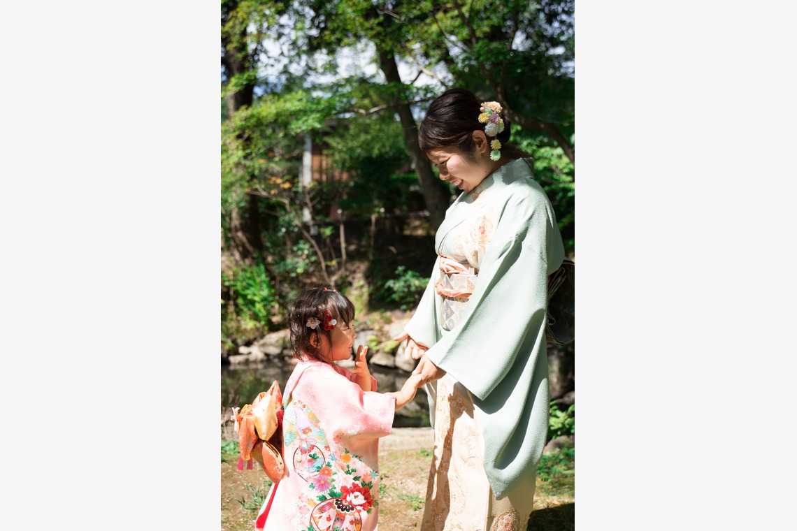 富岡 そよぎが撮影した「庭園での七五三撮影」の写真