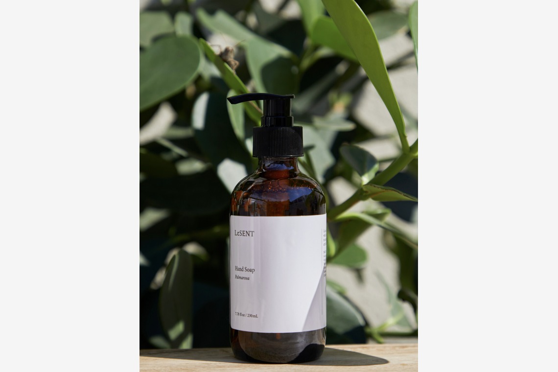 Keita Tokudaが撮影した写真のアルバム「商品物撮り」