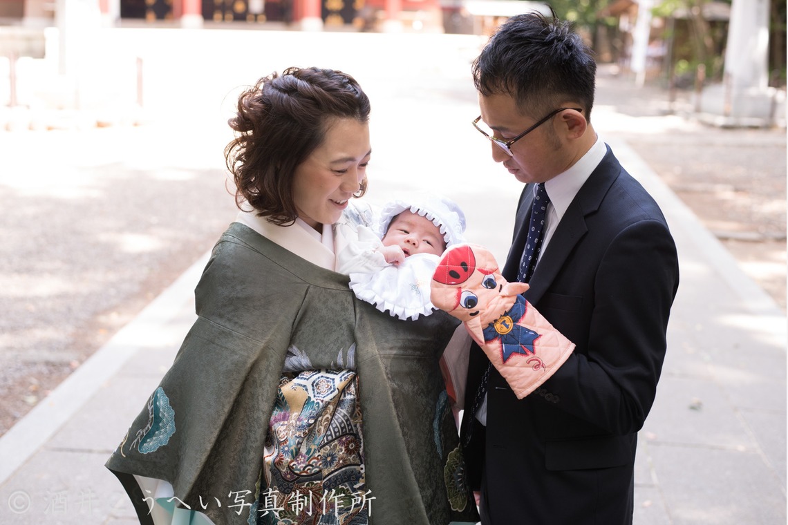 酒井こうへい写真製作所が撮影した家族写真(キッズ,ベビーフォト)のアルバム「お宮参り・世田谷八幡宮」