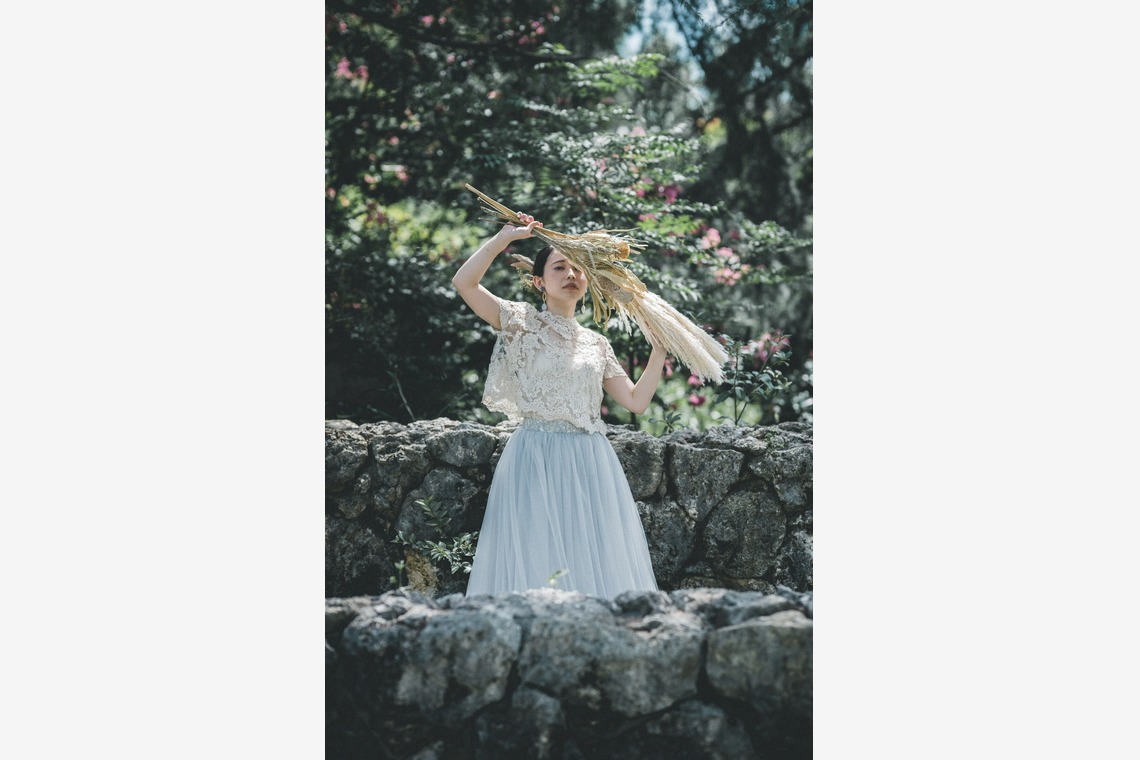 山下寿夢が撮影した写真のアルバム「ドレス」