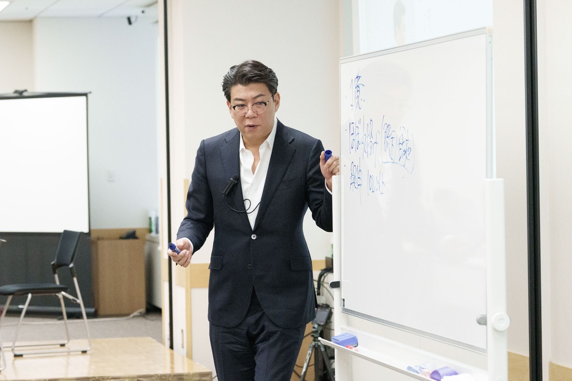 遠藤雄介・JEADO Worksが撮影した写真のアルバム「株式会社MIRAI WEBでセミナー撮影を行いました」