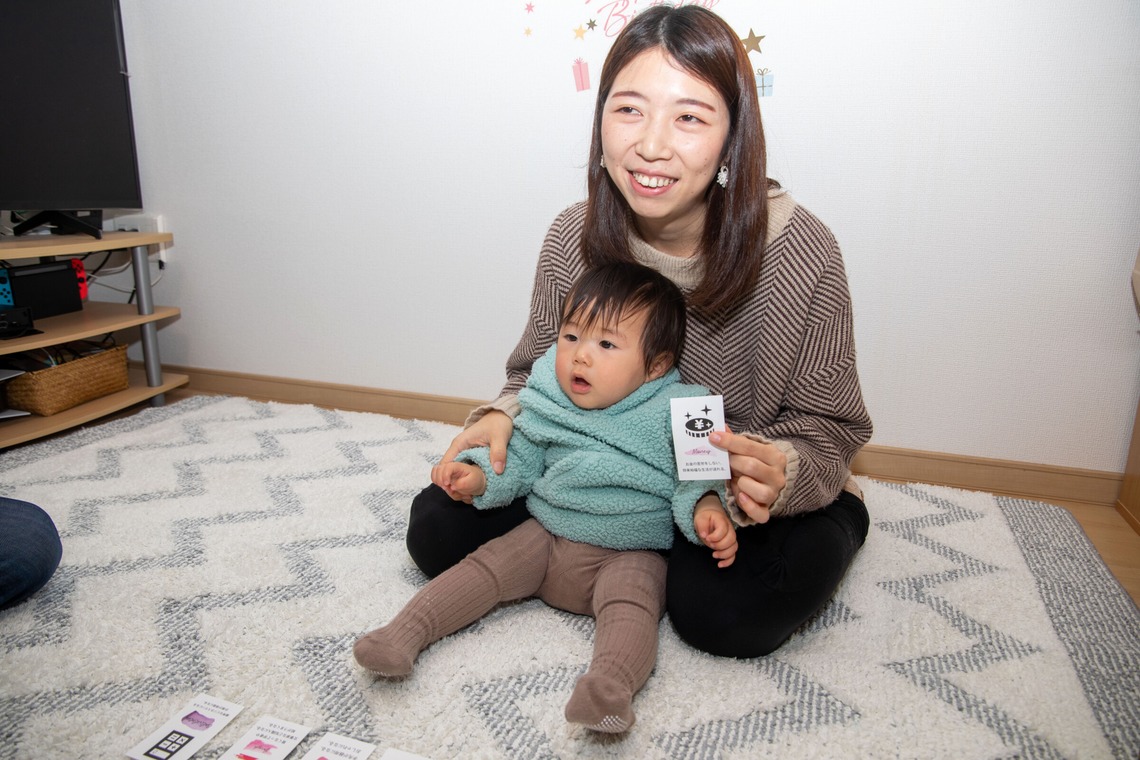 岩坪眞一郎が撮影した家族写真の出張撮影のアルバム「一歳の誕生日記念」
