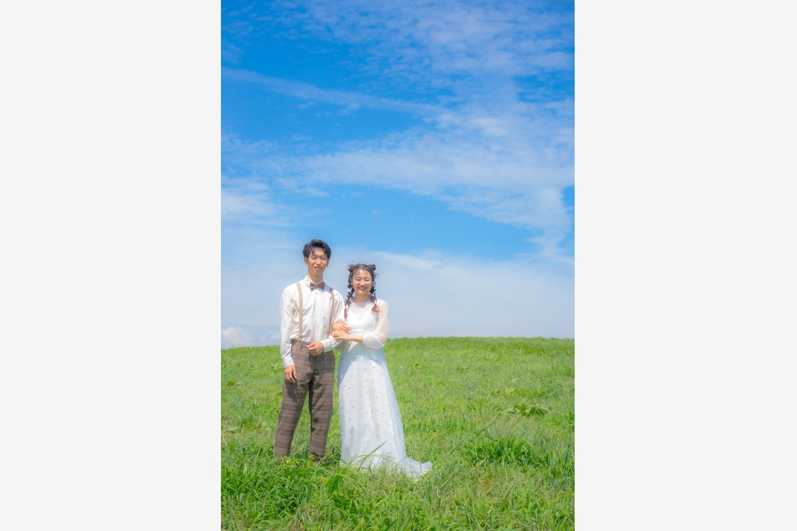 高橋佳五が撮影した写真のアルバム「前撮り撮影 ~草原~」
