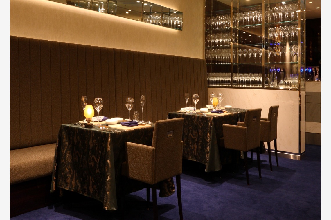 森安　照が撮影した「ホテル・レストラン（料理・ワイン・シャンパン・シェフ・ホールスタッフ・内観・イメージカット）」の写真