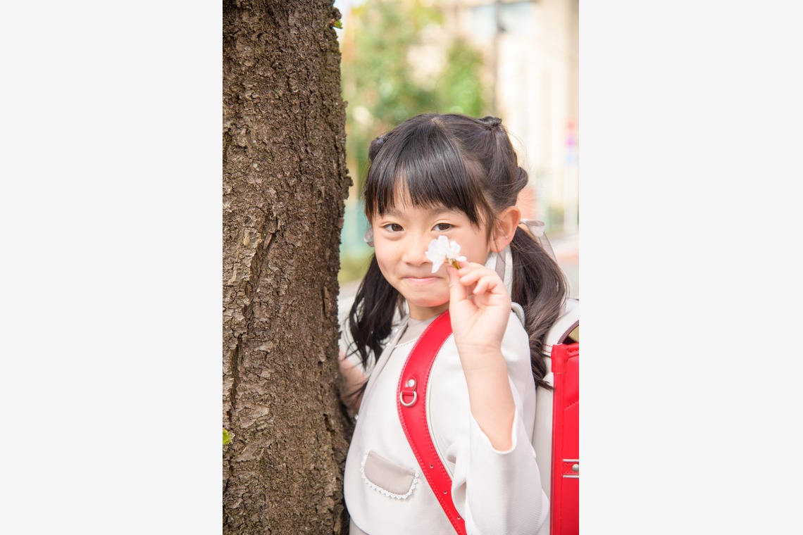 関場優太が撮影した「入学記念の家族写真」の写真