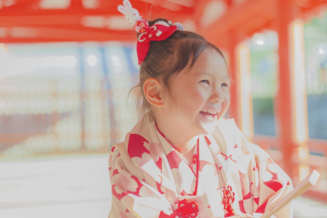 時の記録者が出張撮影した家族写真(キッズ,ベビーフォト)などが写った「七五三サンプル」の家族写真