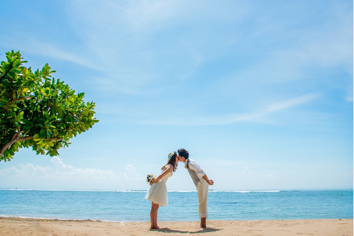 STUDIO BLUE by Like us