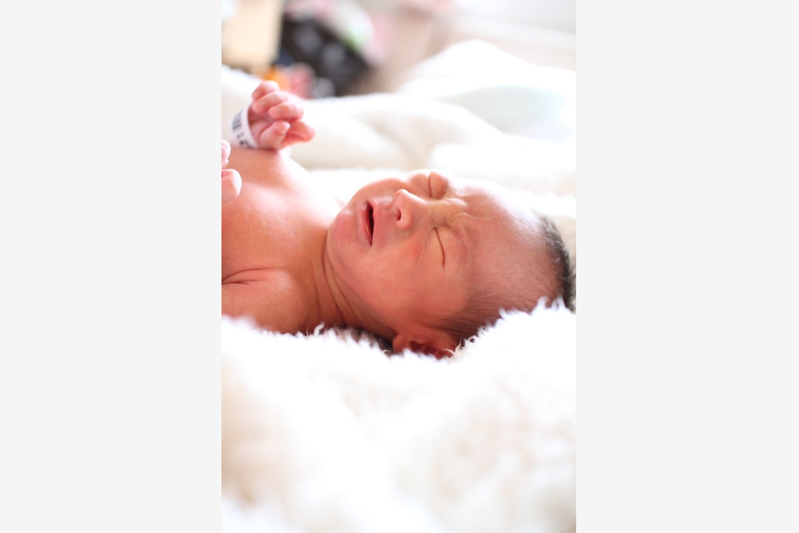 親子ふわふわphoto（mai）が撮影した「ニューボーンフォト」の写真