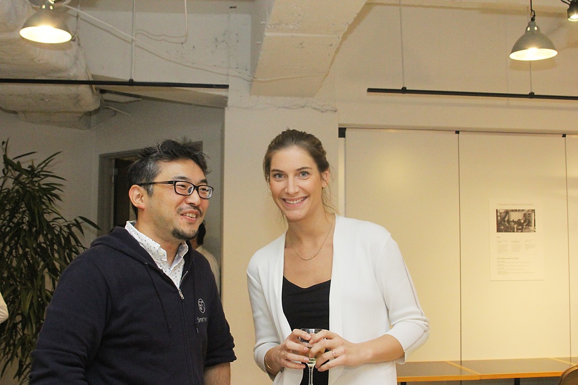 渡邉博海が撮影した写真のアルバム「ビジネスコンベンション」