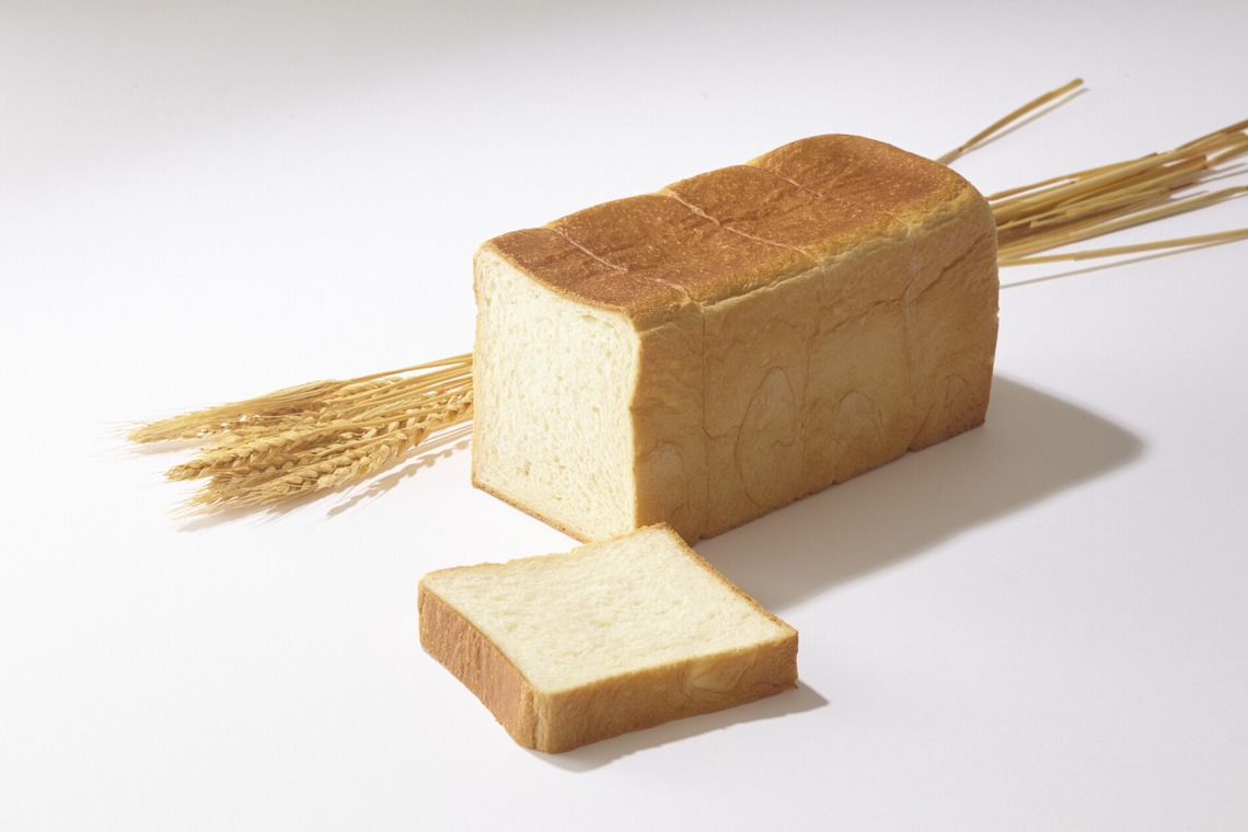 土肥さやかが撮影した写真のアルバム「スイーツ・パン」