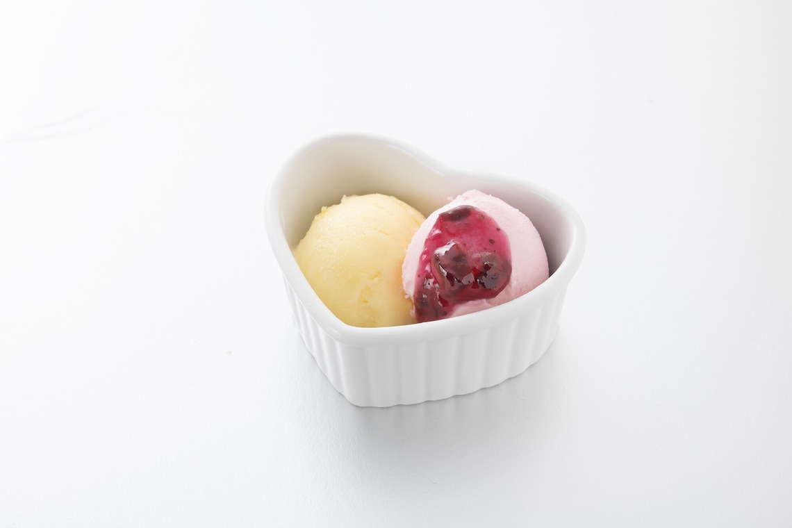 戸澤麻衣が撮影した写真のアルバム「カレー」