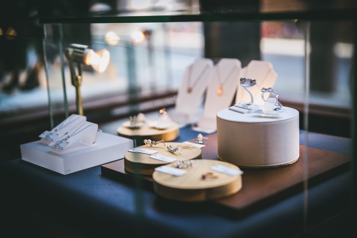 全国出張カメラマン【甲斐ルーカス】が撮影した「企業案件（店舗・会社・サロン・人物など）」の写真