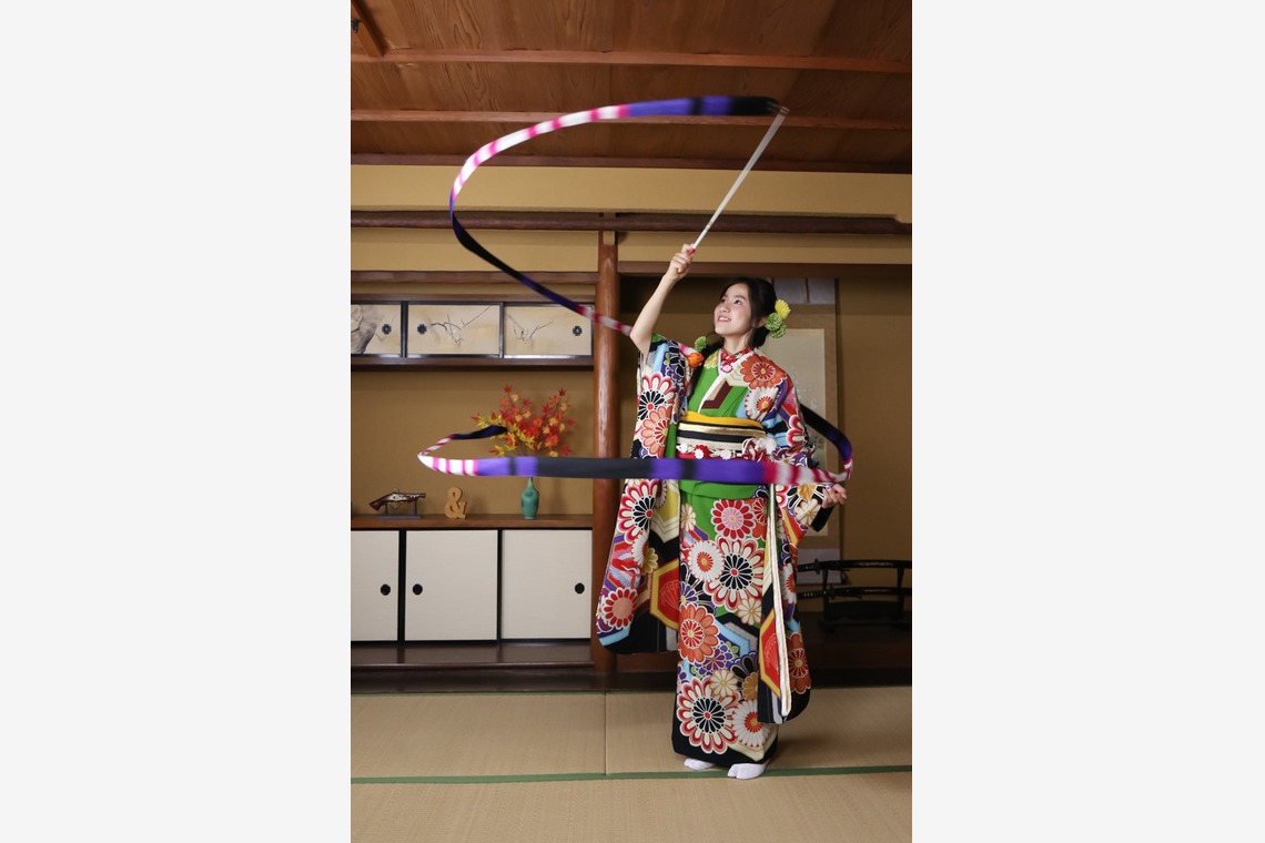 スマイルハンターが出張撮影した家族写真(キッズ,ベビーフォト)などが写った「成人式フォト」の家族写真