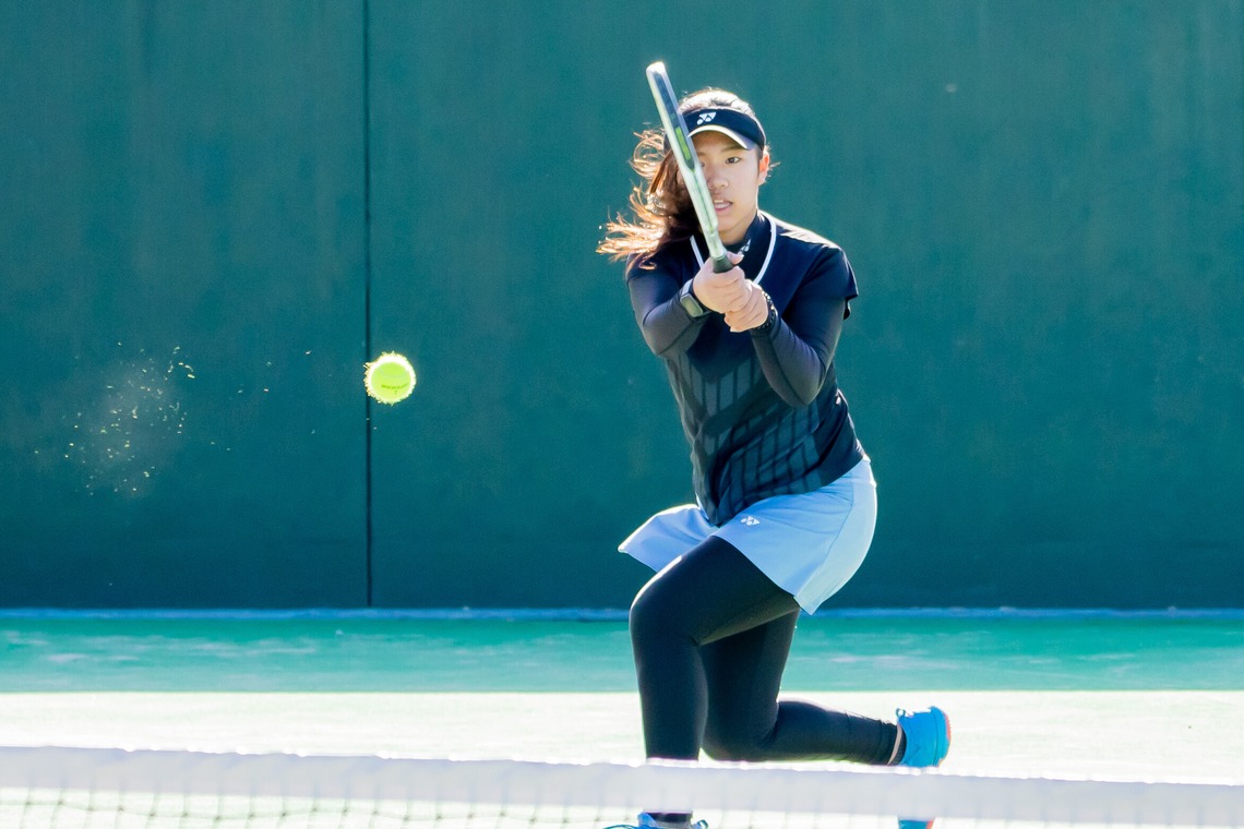 戸坂　良枝が撮影した「テニスなどのスポーツ」の写真