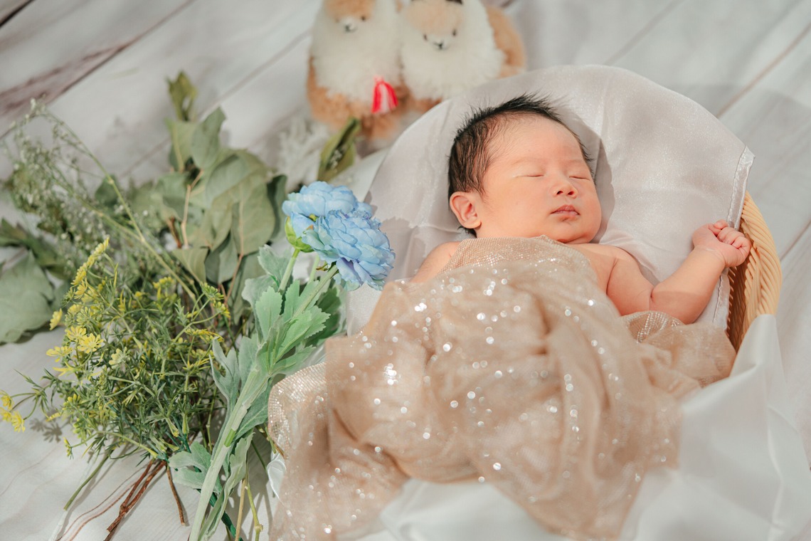 玉城　肇が撮影したニューボーンフォトのアルバム「ニューボーン撮影」