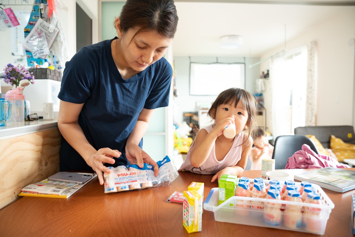 曽川拓哉が撮影した写真のアルバム「飾らない家族の日常」