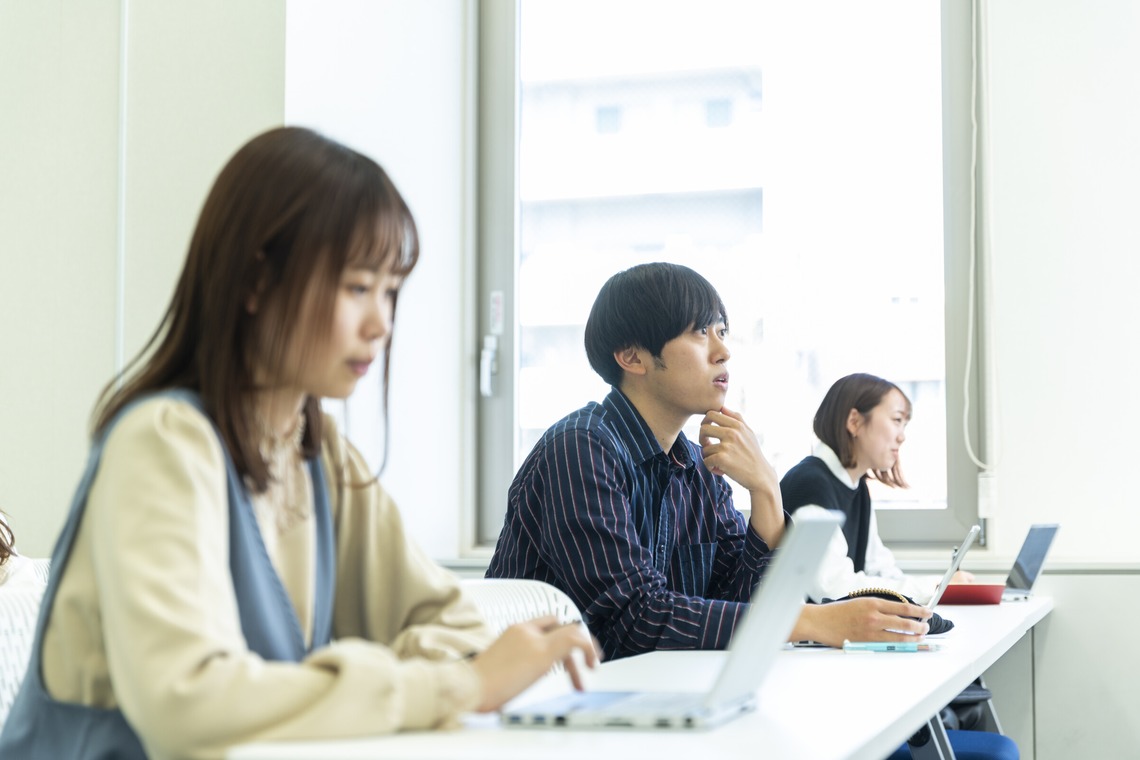 丹野雄二が撮影した写真のアルバム「大学入学案内」