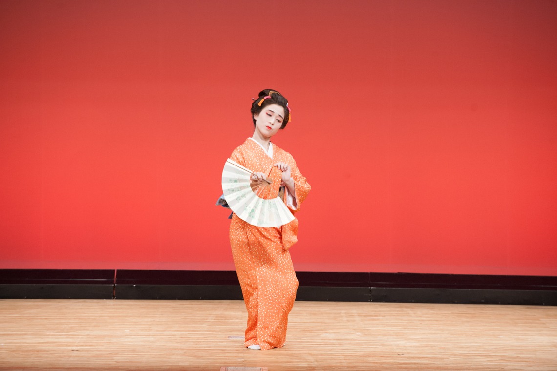 十時写真事務所が撮影した「踊り」の写真