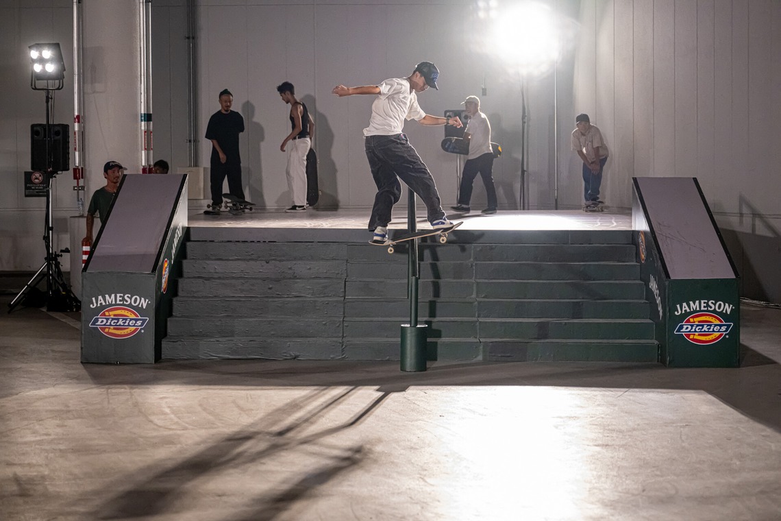 吉田佳央が撮影した写真のアルバム「Tokyo Skate Plaza by Jameson & Dickies」
