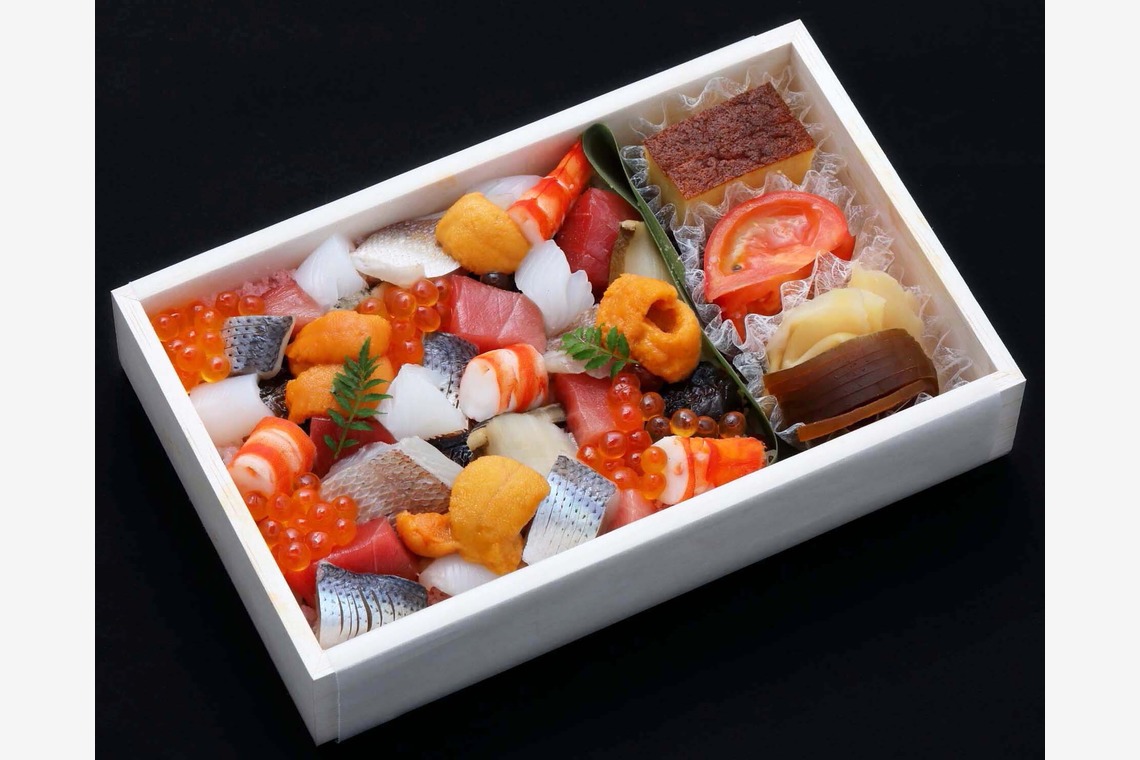 森安　照が撮影した写真のアルバム「おにぎり・惣菜・お弁当」