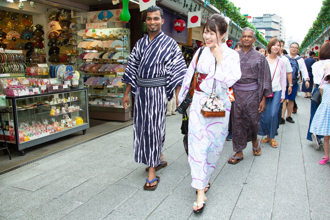 松井シンジが撮影した写真のアルバム「旅行（浅草）」